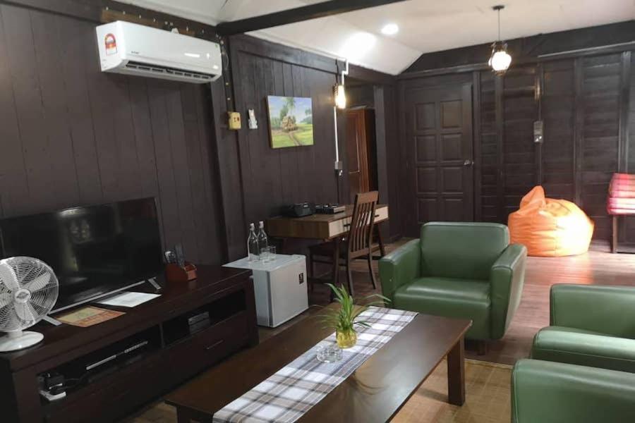 Keriang Hill Hotel Alor Setar Ngoại thất bức ảnh